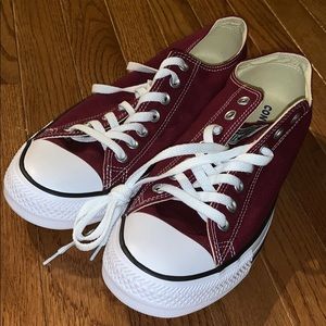 burgundy converse